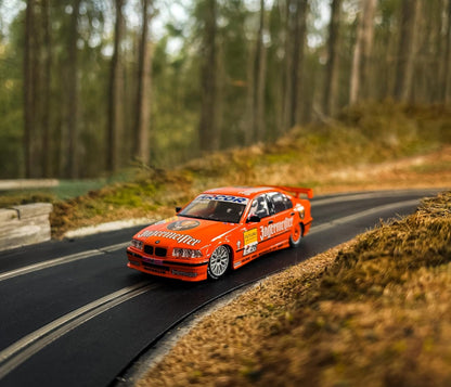 Scalextric C4624 BMW E36 320i - STW 1996 - Jagermeister