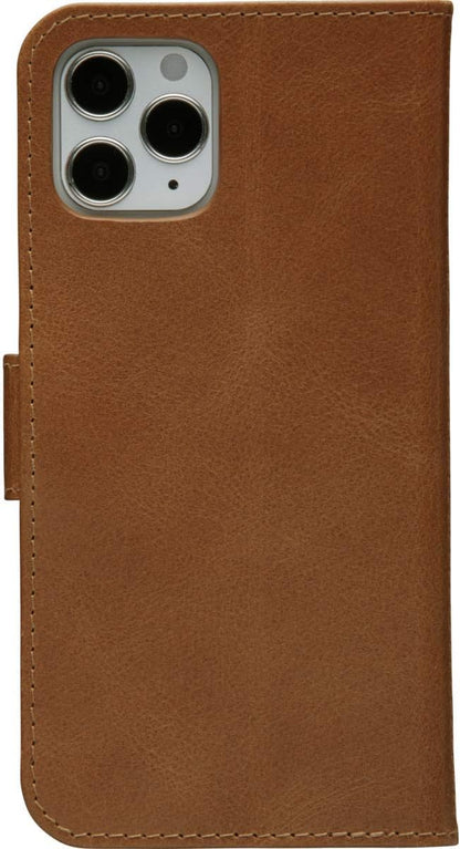 dbramante1928 Copenhagen Slim - iPhone 12 mini 5.4" - Black - Handcrafted from full-grain leather.