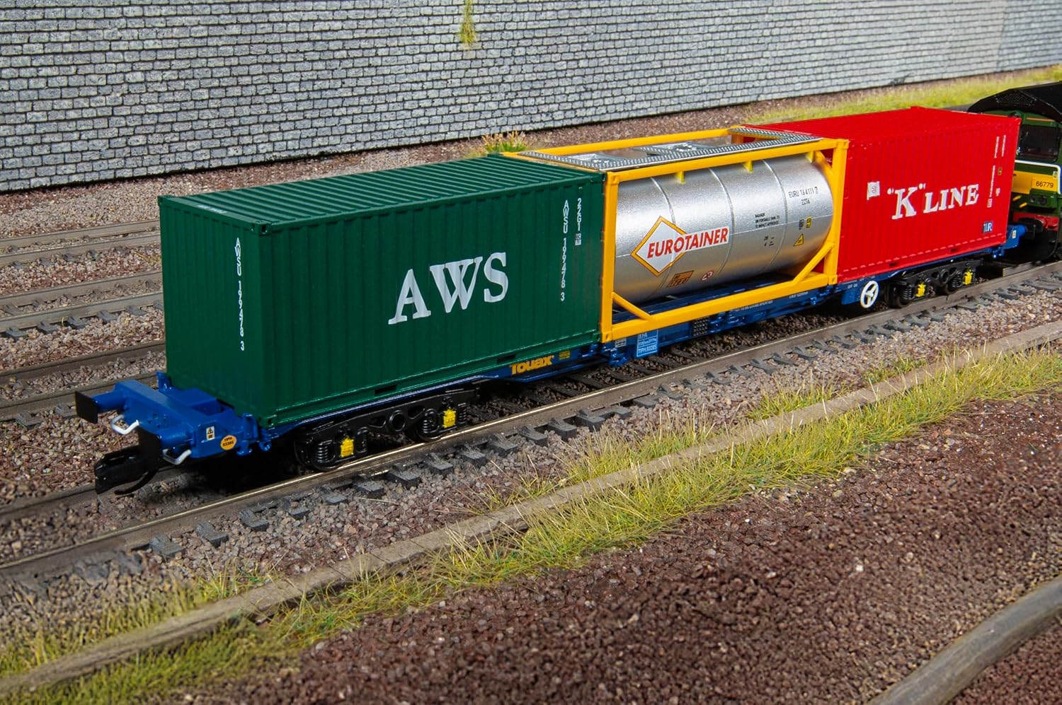 Hornby TT TT6030 Touax KFA Container Wagon with 3x20 Containers