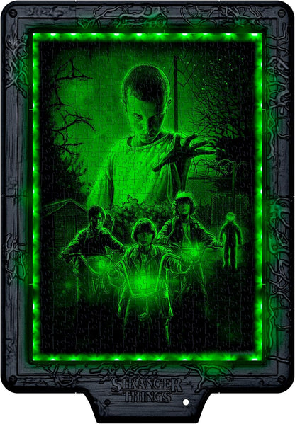 CLEMENTONI - Stranger Things - Puzzle Cadre Lumineux Le Monde à l’Envers - 520 pièces - Effets Visuels LED - 3 Images Révélées dans Le Noir - Dès 14 Ans - The Metamorphic Art Collection