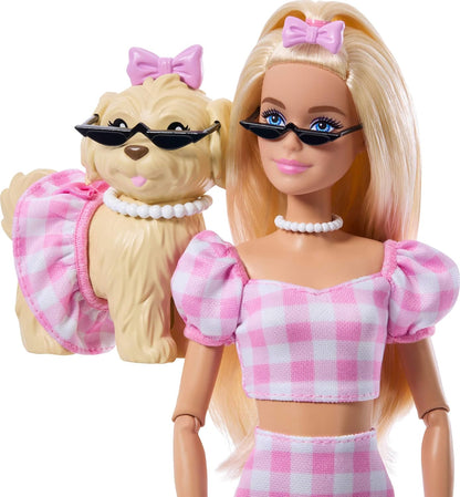 Barbie Twinning Looks Puppe mit Hündchen im Partnerlook mit rosa Gingham-Outfits und Accessoires wie Sonnenbrillen, Halsketten und Schleifen, blond, JFP36