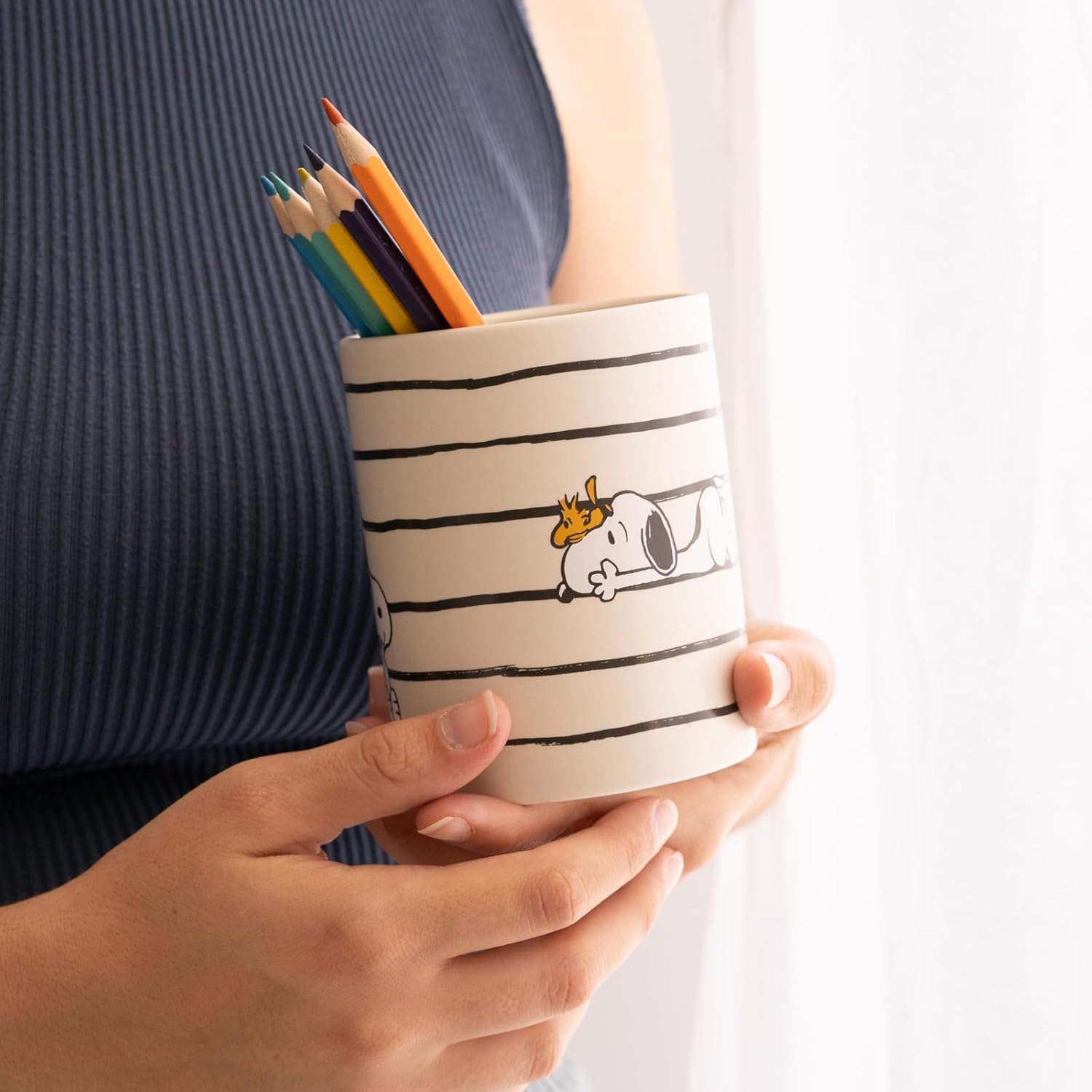 Grupo Erik: Portapenne Crema Snoopy | Porta Penne Snoopy in ceramica 10,5 x 8,5 cm, Portapenne da scrivania Snoopy, Portapenne bambina, Snoopy Peanuts Gadget, Snoopy gadget ufficio