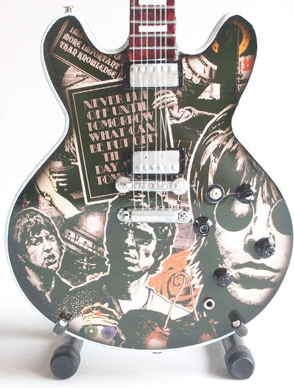 Mini guitar for collectors replica from the '90s