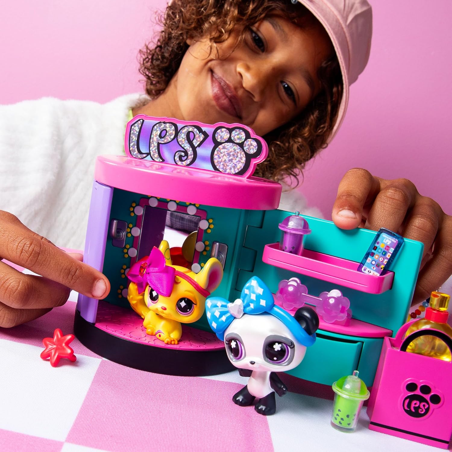 Littlest Pet Shop -Spin & Style Boutique - Series 4 - Gen 7 Authentic LPS Bobble Head Toy Figure, Collectible Toy Animal, Ages 4+