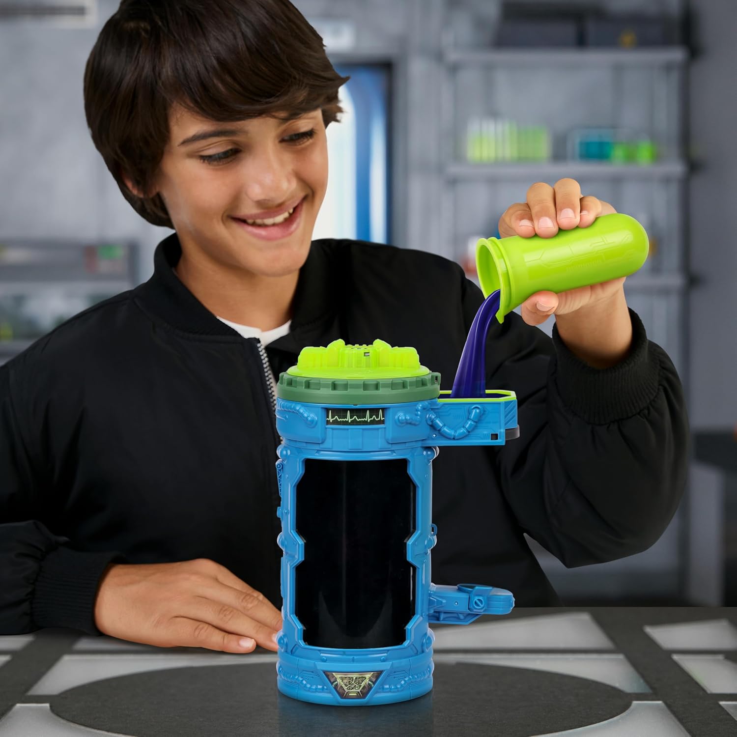 MrBeast Lab Hyper Fusion Mutators, Experiment & Create The Atomic Earth Panther, Add Mutation Fluid, Press The Fingerprint Scanner & Reveal The Panther, Over 20 Points Of Articulation, Collect All 3