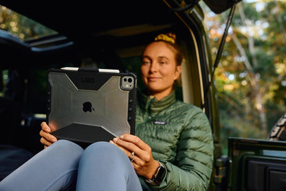 URBAN ARMOR GEAR UAG Designed for iPad Pro 11" Case (5th Gen, 2024, M4) A2836, A2837, A3006 Rugged Transparent Clear Folio Cover with Pencil Holder & Multiple Position Stand, Plyo Black/Ice