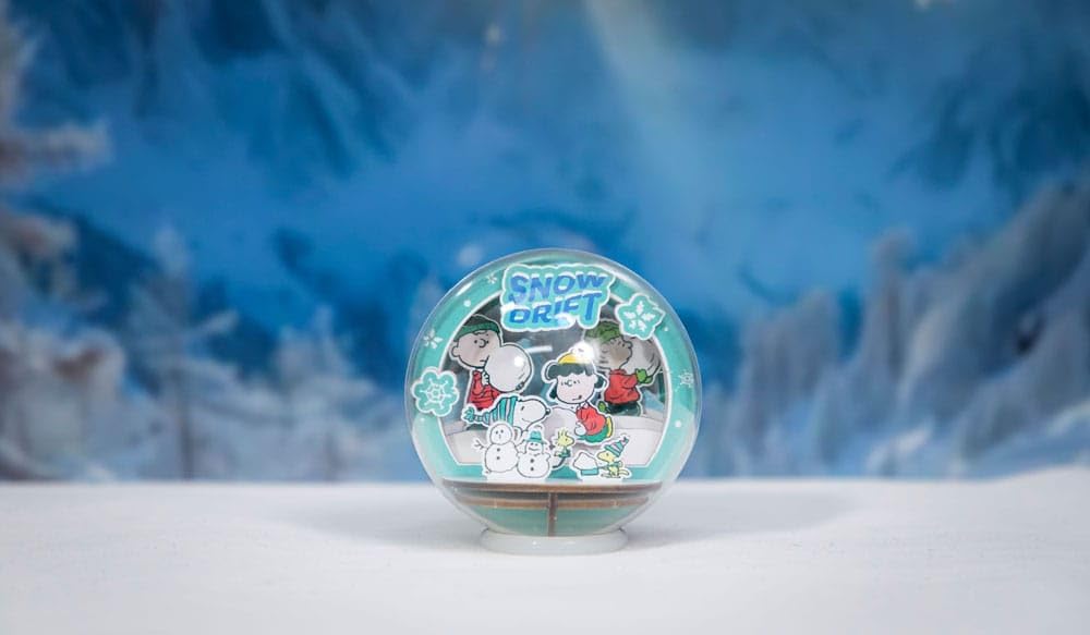 SNOOPY SNOWMAN SEASON WOODEN CRYSTAL BALL