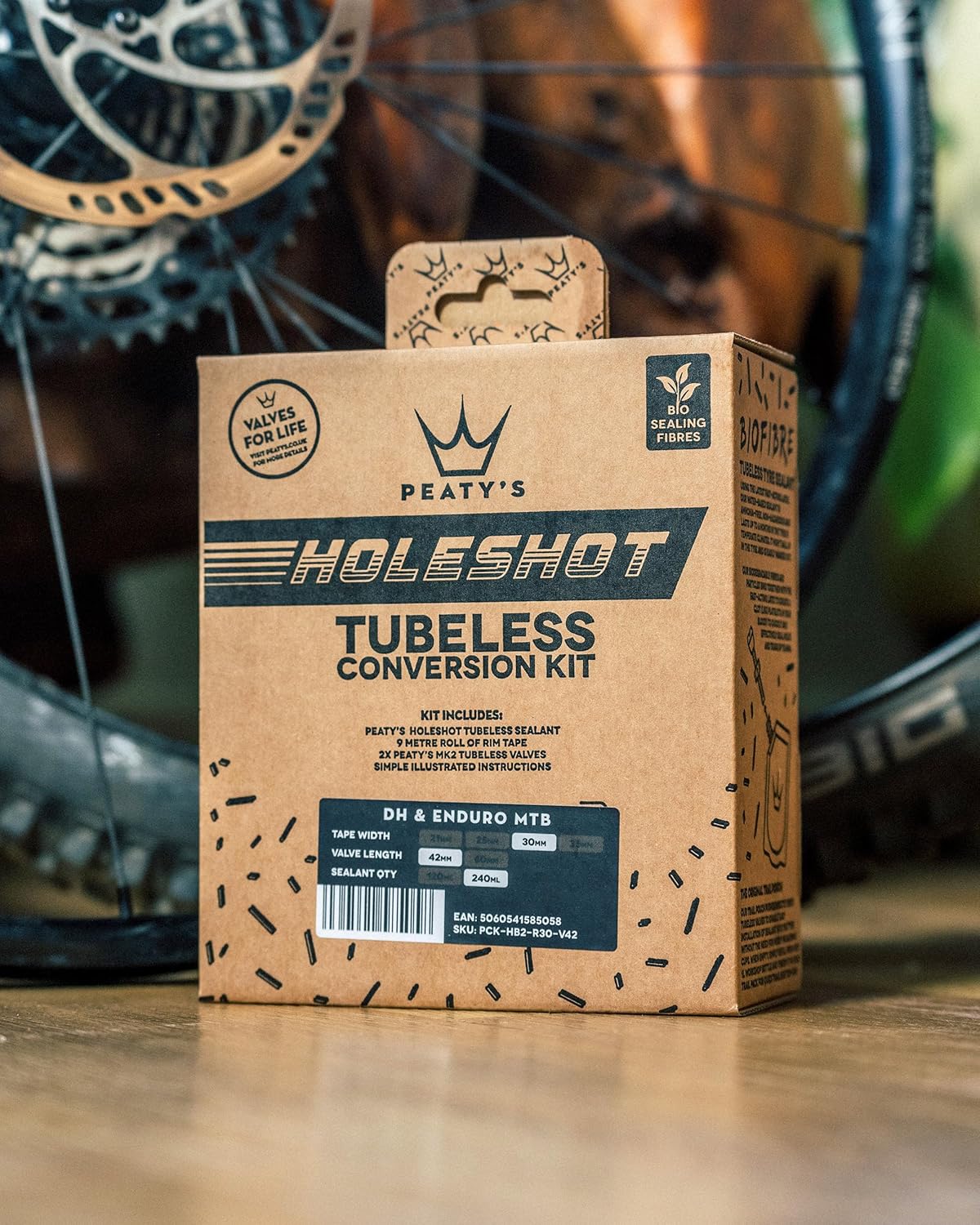 Peaty’s Tubeless Wheel Conversion Kit – Valves, Biofibre Tyre Sealant & NEW Rim Tape for MTB, Road, Gravel, DH Bikes – Easy Setup, Durable, Lightweight, Air-Tight Seal, Includes Step-by-Step Guide