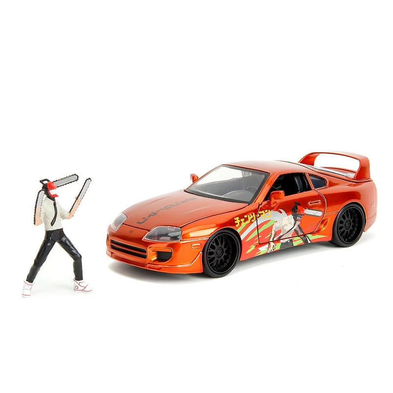 Jada Toys Chainsaw Man Auto Toyota Supra 1995 (20 cm) mit Chainsaw Man Figur (7 cm) - Modellauto mit Teilen zum Öffnen, Spielzeug-Set aus Metall für Fans und Sammler ab 8 Jahre