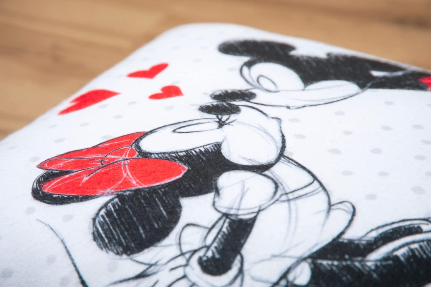 Disney Pillow Mickey Mouse 40 Cm