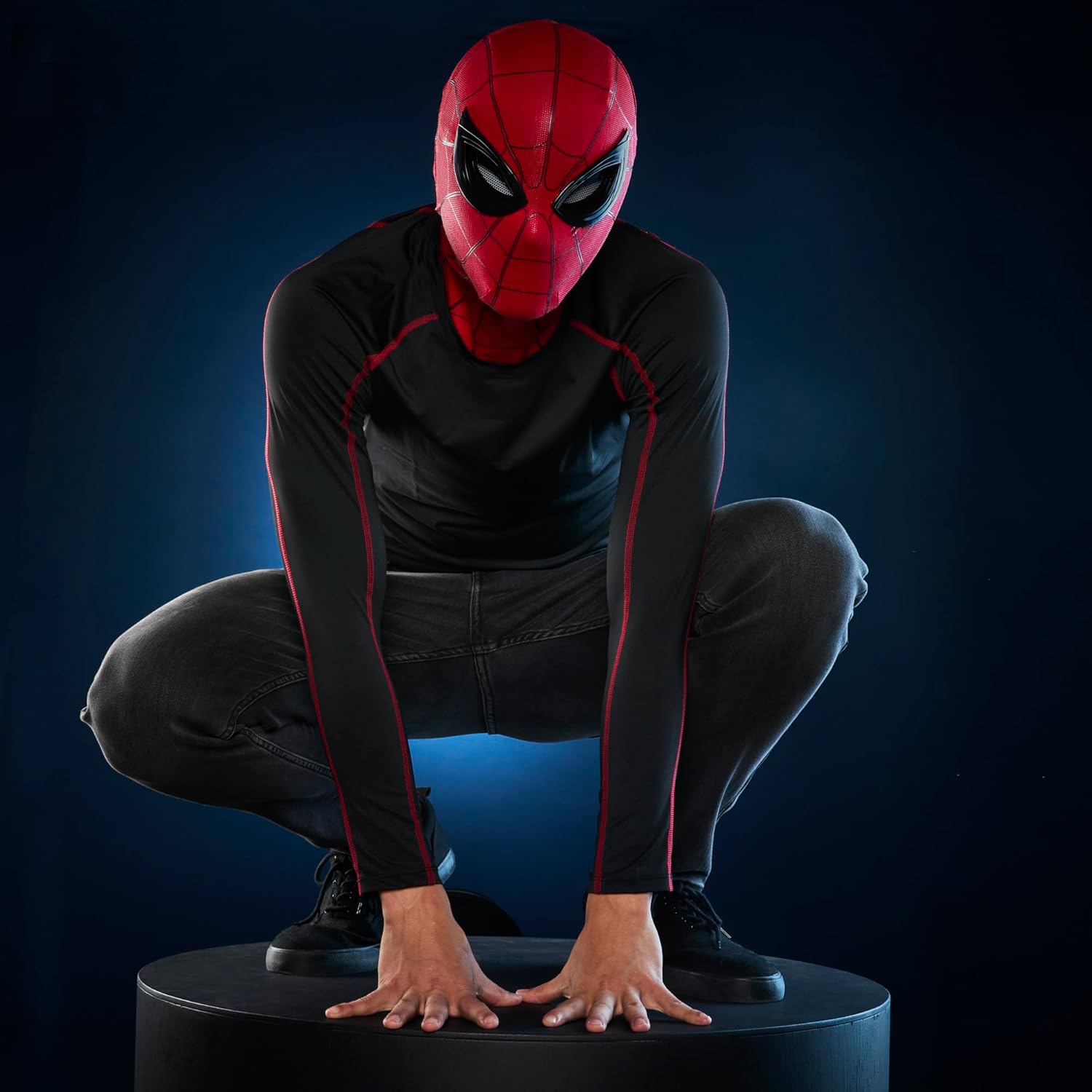 Marvel Legends Series, Masque expressif électronique de Spider-Man, Jouet de Super-héro, Costume d'halloween, Enfants dès 14 Ans, Rouge (Rosso