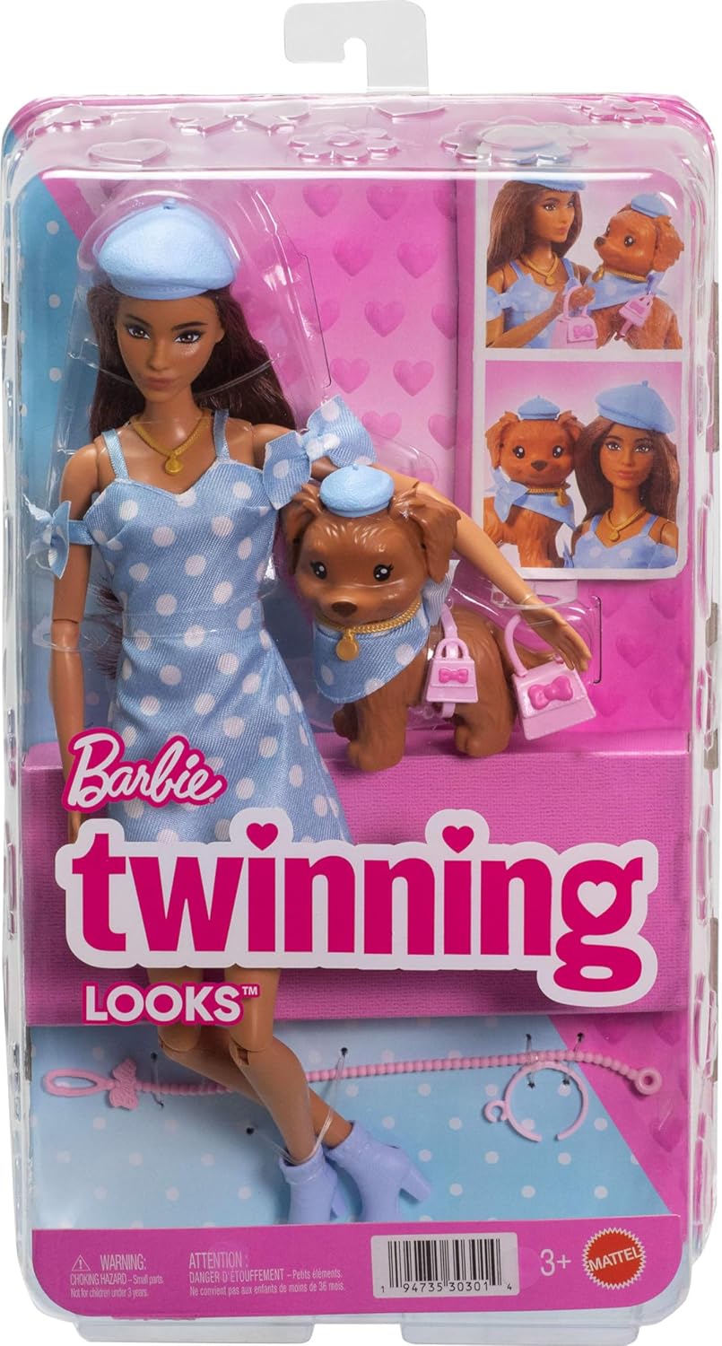 Barbie Twinning Looks, pop hondje in bij elkaar passende outfits met blauwe stippels, met allebei accessoires zoals een baret en een tasje, bruin haar, JFP38