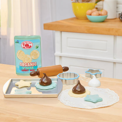 little tikes Creative Chefs Cookie Kit with Special Make-It! Mix Play Sand,11 Accessories, Realistic Pretend Play Cookie Baker Set, for Boys and Girls, Ages 3+