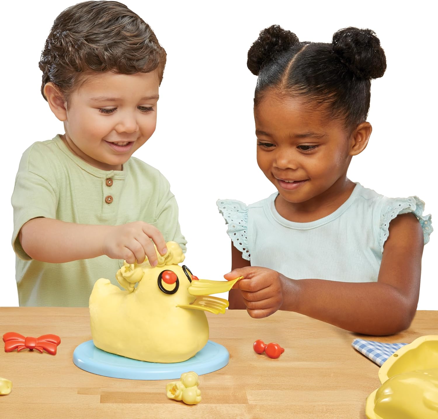 little tikes Creative Chefs Bluey Duck Cake Kit - Comes with Make It Mix and 15 Realistic Accessories, Pretend Play Cooking Set, NOT EDIBLE, Suitable for Boys and Girls Ages 3+ Years