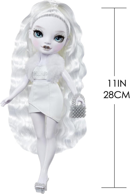RAINBOW HIGH Shadow High Natasha Zima - Muñeca de Moda en Escala de Grises de 28 cm, Pelo y Traje Blancos, Bolso con Estilo, Bonito Regalo para Niños de 4 a 10 Años
