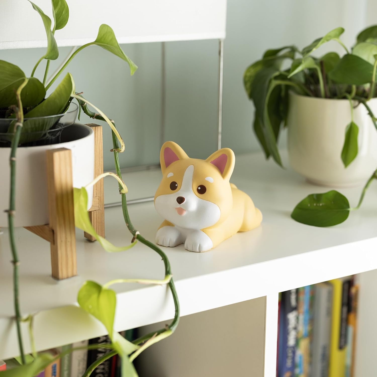 Legami - Stress Relief Toy, Stress Less, Corgi Theme, Polyurethane Material, 11.3 x 14.8 x 13.5 cm