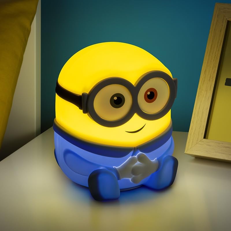 Paladone Minions Bob SquishyGlo Silikon-Nachtlicht, offiziell lizenziert, weiche Haptik, wiederaufladbare Lampe mit Auto-Off-Timer, für Schlafzimmer & Zuhause, Kinder & Erwachsene