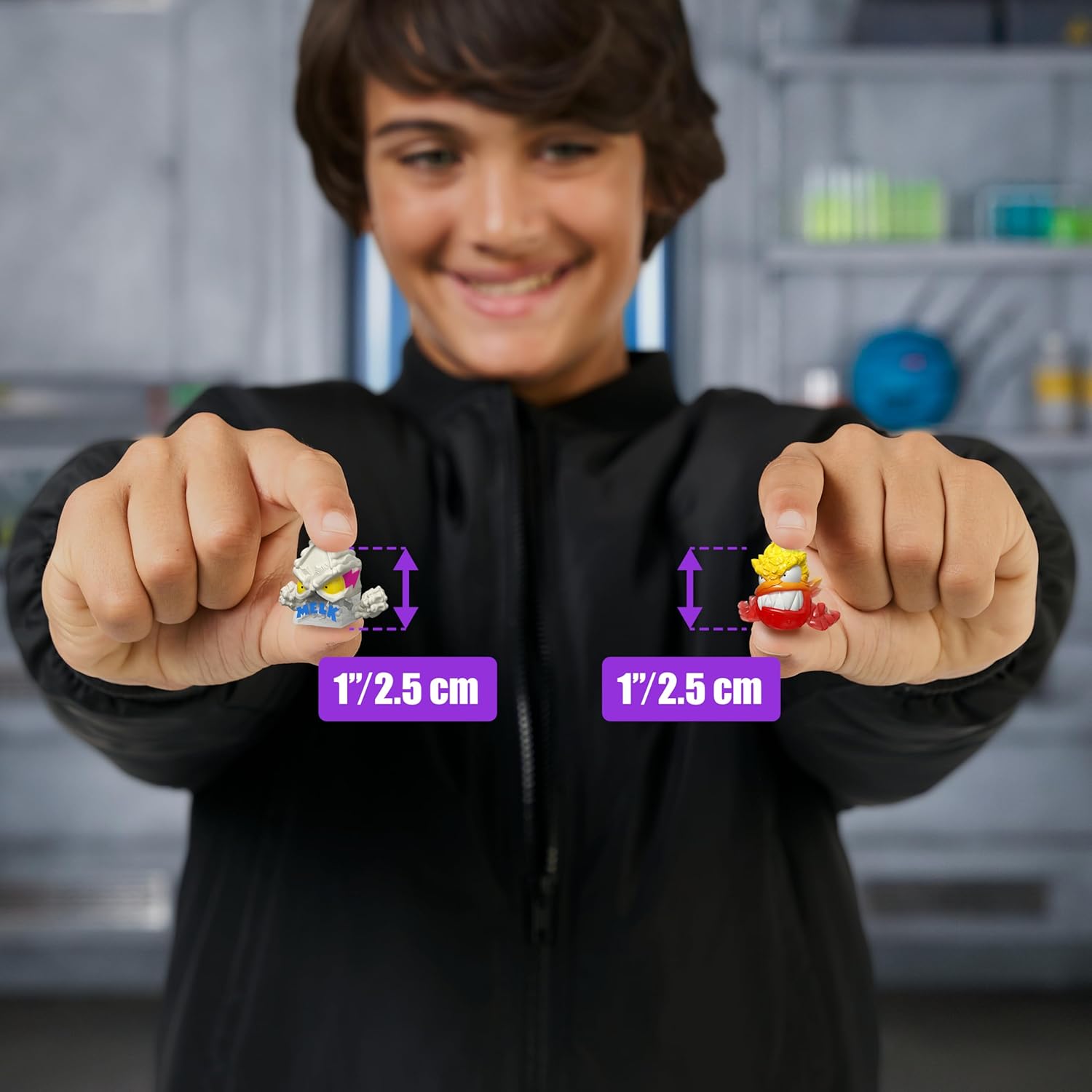 MrBeast Lab Swarms Hyper Fusion-serie, verzamel meer dan 100 unieke Hyper Fusion Swarms, Mega Lab-pakket bevat 14 microbeesten, 14 verzamelstickers en 4 fusiecappen om je eigen te bouwen