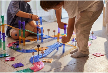Highway Construction Kit in Pastel Colours, 80 Pieces, Magnetic Toy Race Track with Car, Traffic Signs, Robust Educational Toy, Durable Magnetic Building Blocks, for Children from 3 Years
