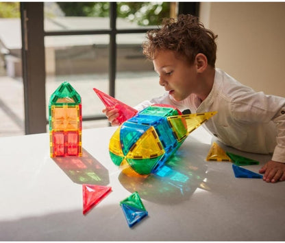 Dome Kit Bright Colours, 47 Pieces, Varied Shapes, Curved Magnetic Building Blocks, Robust Magnetic Kit, Expandable Sets, Durable, for Children from 3 Years
