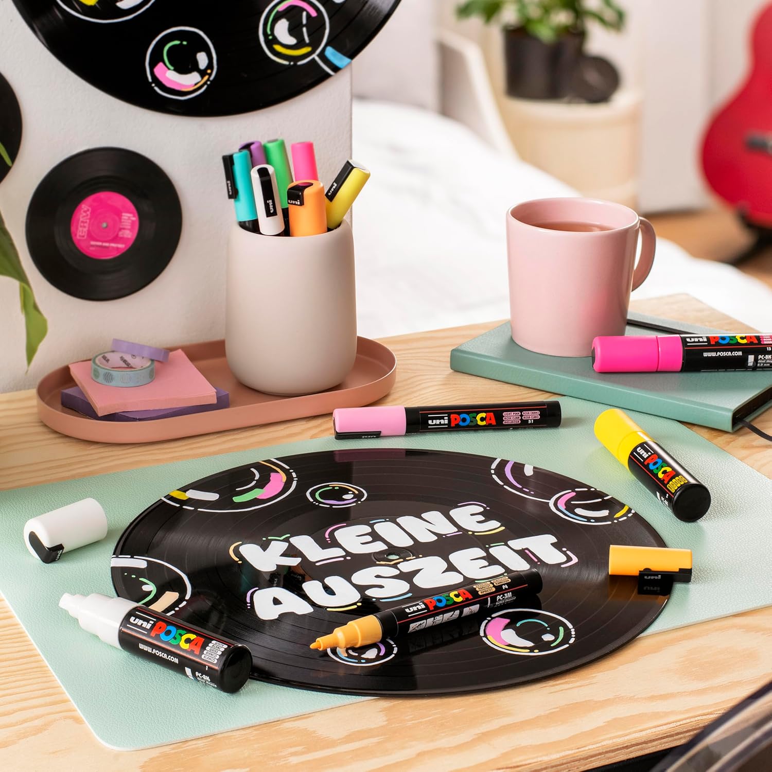 Uni-Ball 181757 - POSCA Marker Set, 8 acrylstiften Metallic PC-1MR, permanente marker 0,7 mm ronde punt