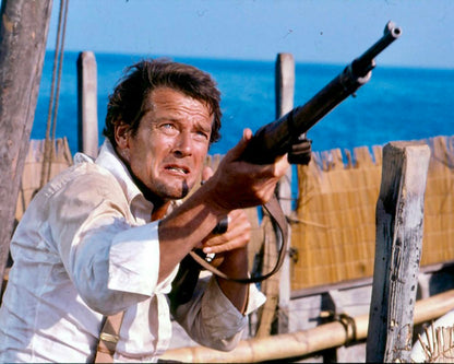 Brüll den Teufel an (Zwei wie Hund und Katz) (Shout at the Devil) / Spektakulärer Abenteuerfilm mit Lee Marvin und Roger Moore (Pidax Film-Klassiker)