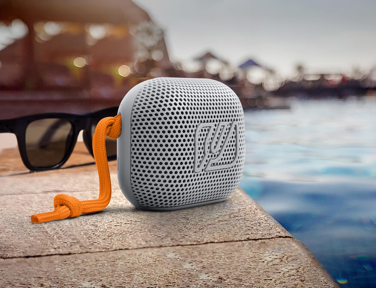 Muse: Compact Portable Bluetooth Speaker Splash Roof Light Grey