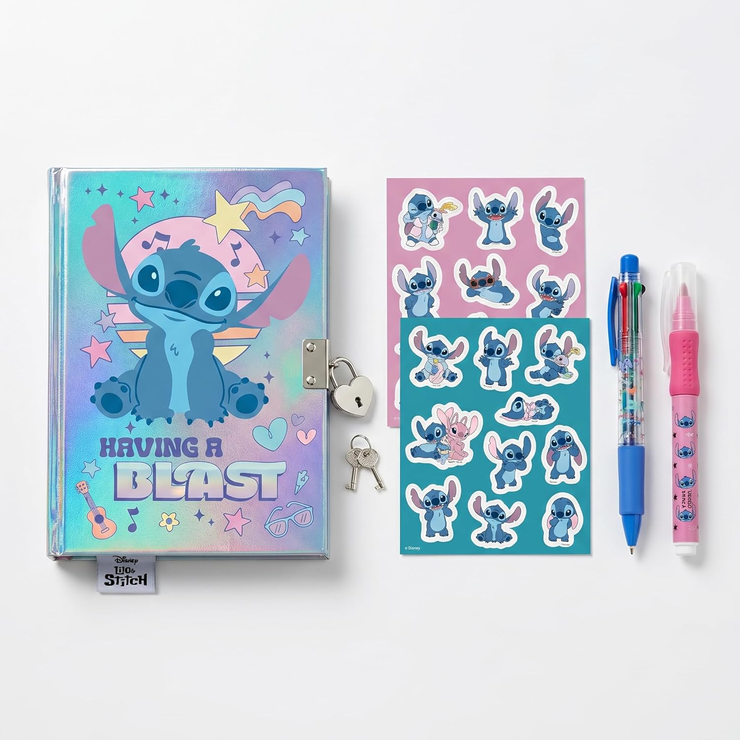 Diakakis Disney Stitch A5 Geheime dagboek en pennenset | Briefpapier Set Kantoor- of Schoolbenodigdheden | Pluche Notebook Journal & Intrekbare Pen | Steekgeschenken voor fans (Steek, Stitch Lock)