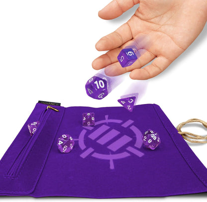 ENHANCE Würfelmatte zum Rollen auf Einer Schriftrolle und 7-teiliges Acrylwürfelset - Samt-Würfeletui mit Würfelhalter und Ablage, kompatibel mit DND und Anderen Tabletop-Spielen