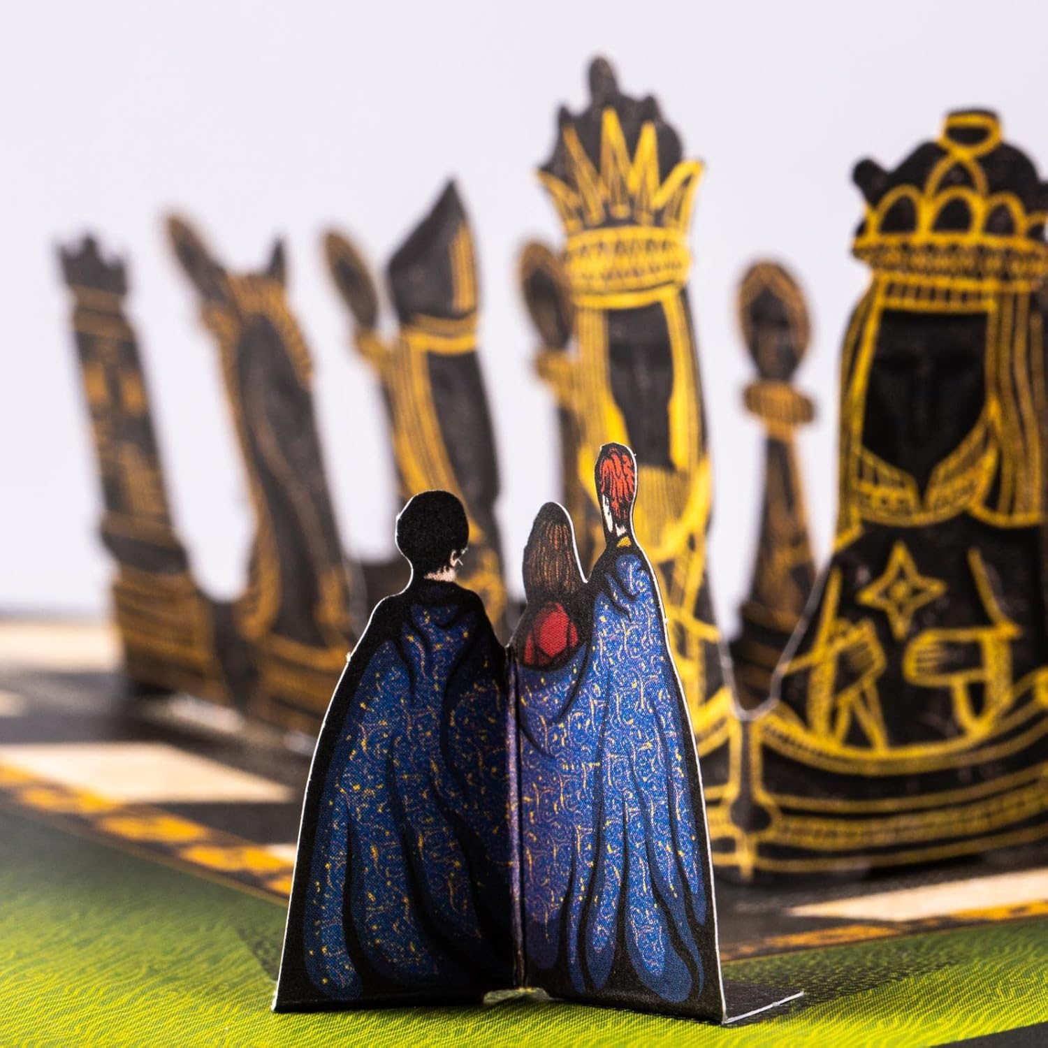 Harry Potter und der Stein der Weisen (Papierkunst-Edition mit 3D-Aufklapp-Elementen 1): Farbig illustrierte Schmuckausgabe mit Goldprägung und Pop-Up-Elementen