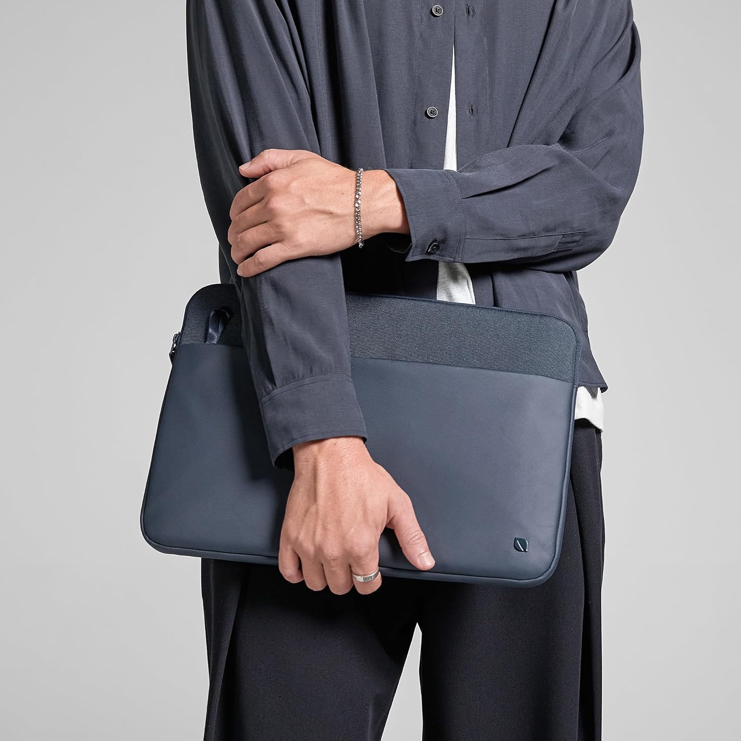 A.R.C. Sleeve For 16In Laptop Navy