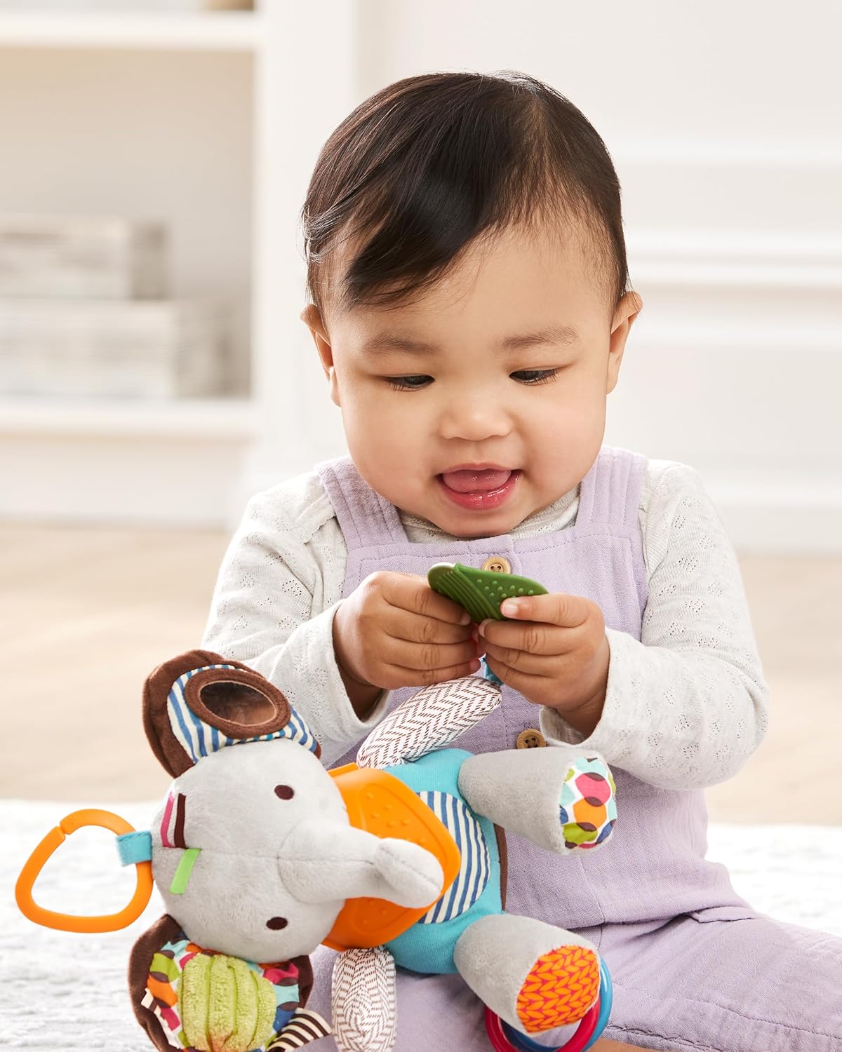 Skip Hop Bandana Buddies activiteitsspeelgoed, pluche dier voor baby's en kinderen, meerkleurig