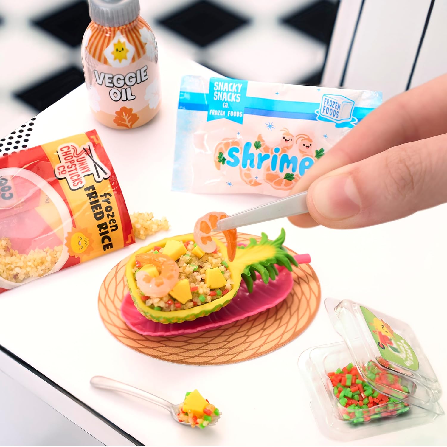 MGA's Miniverse Make It Mini Diner Series 4 - Mini Collectibles, DIY, Resin Play, Replica Food, For Collectors & Children Ages 8+, NOT EDIBLE