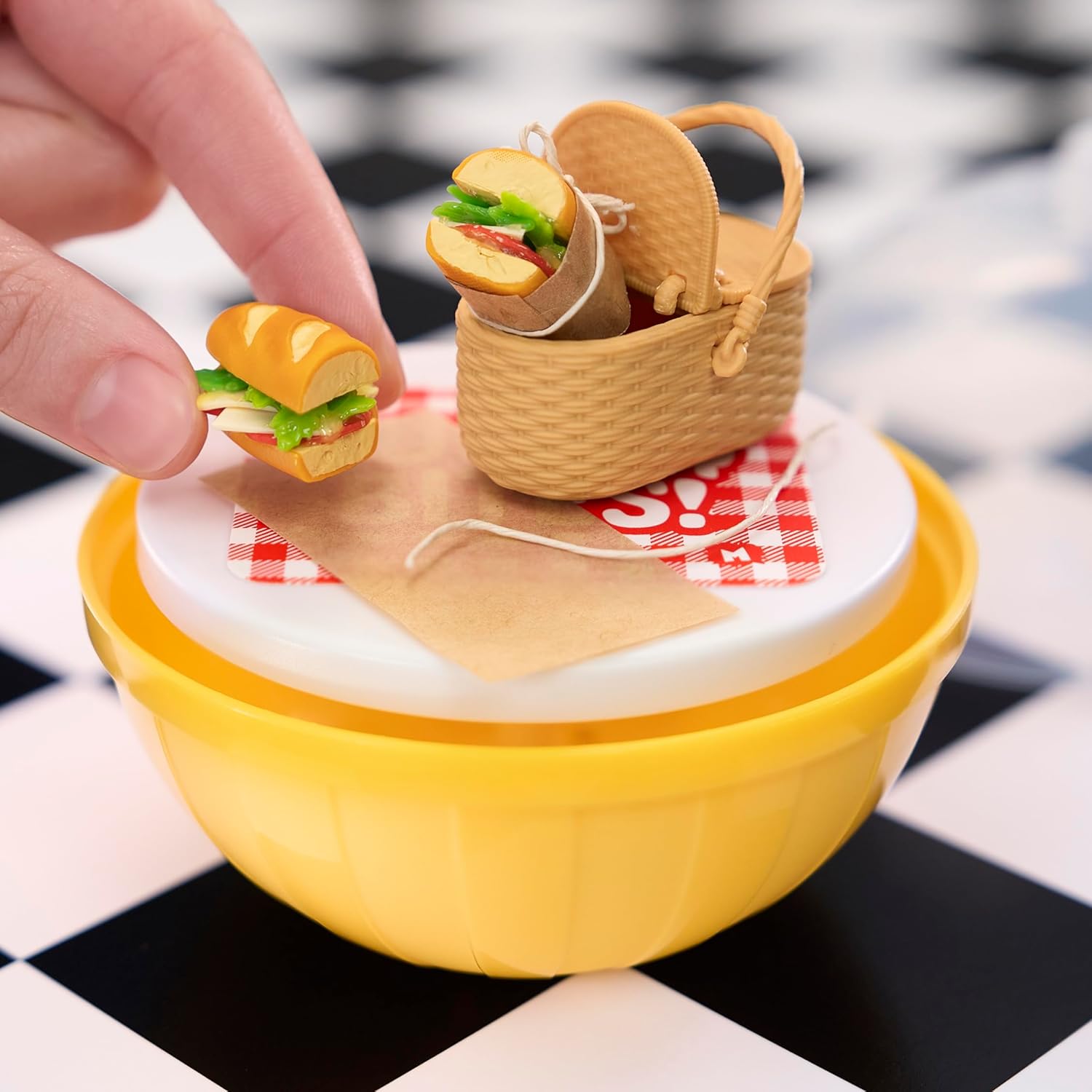MGA's Miniverse Make It Mini Diner Series 4 - Mini Collectibles, DIY, Resin Play, Replica Food, For Collectors & Children Ages 8+, NOT EDIBLE