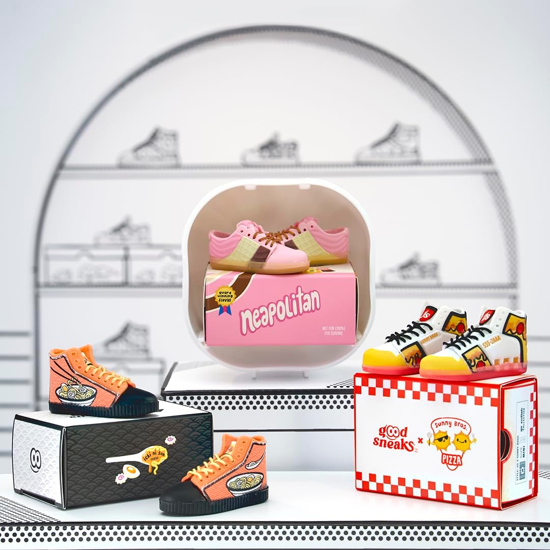 MGA's Miniverse Make It Mini Sneakers Collectibles - Blind Packaging, DIY, Crafts, Replica Items, Fashion, Not Edible - for Collectors, Ages 8+ Years