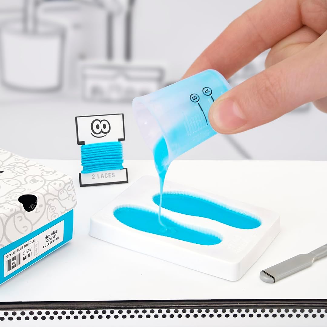 MGA's Miniverse Make It Mini Sneakers Collectibles - Blind Packaging, DIY, Crafts, Replica Items, Fashion, Not Edible - for Collectors, Ages 8+ Years