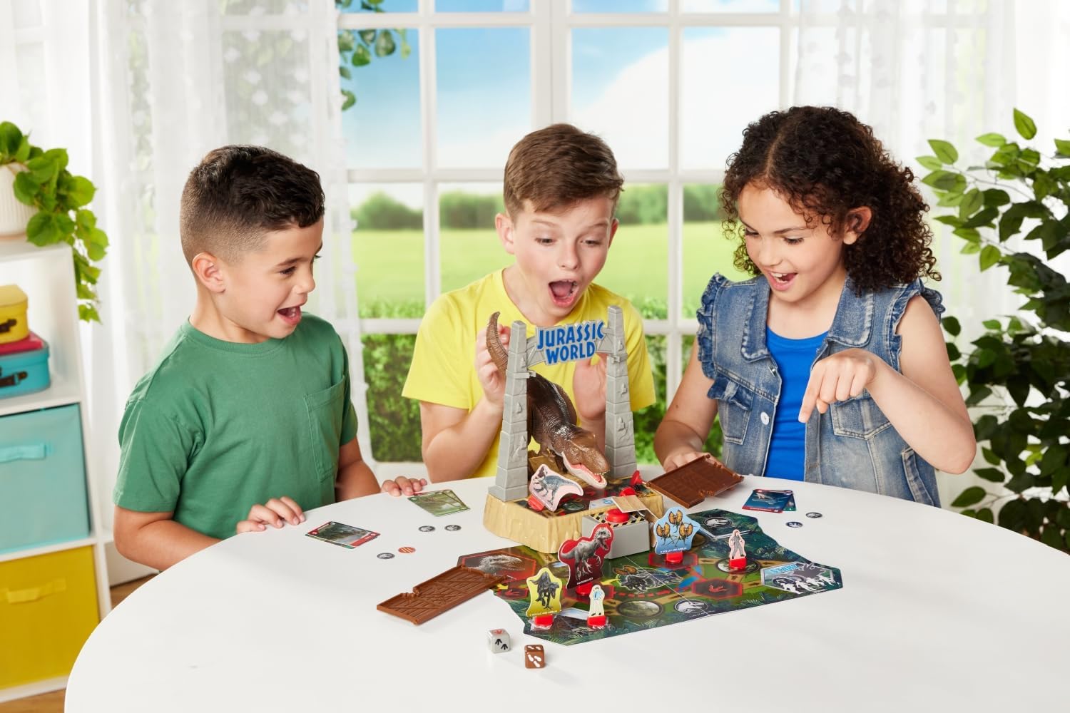 EPOCH Games - 7514 Jurassic World T-Rex Panic - Action Game