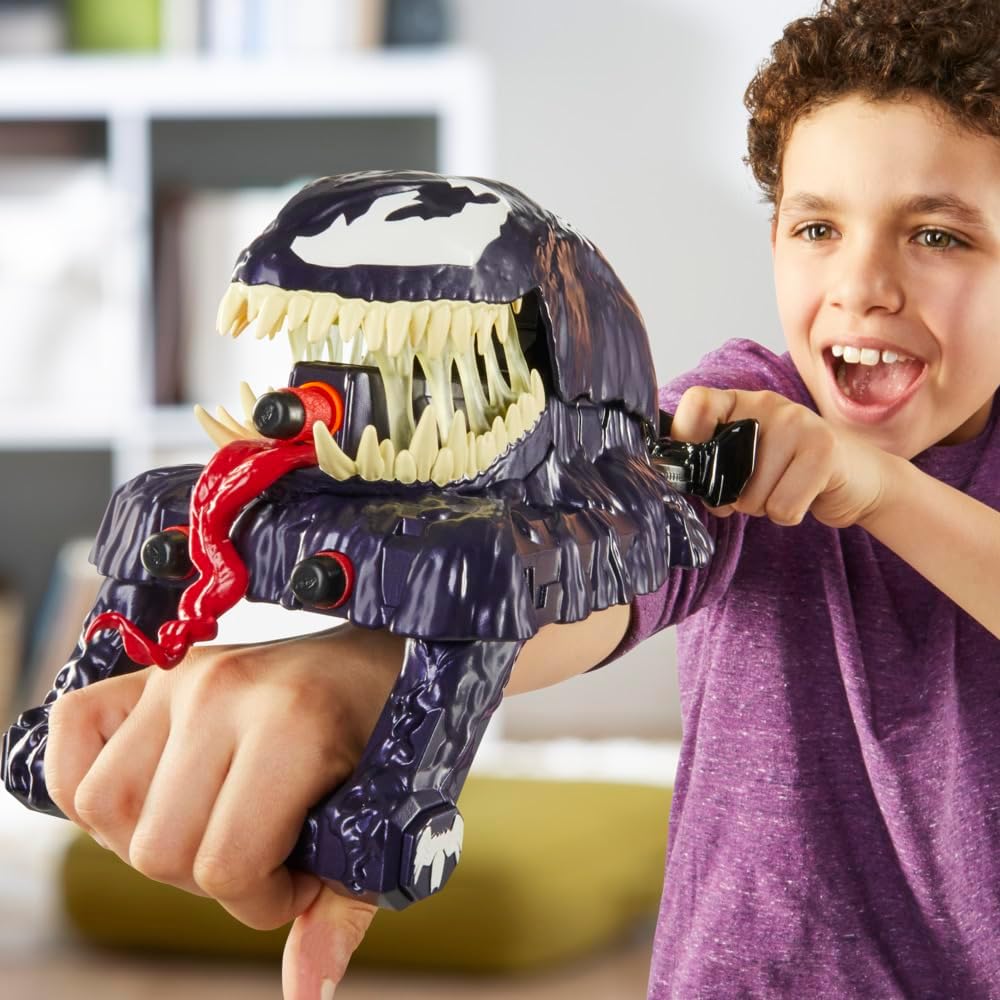 Marvel Spider-Man VenomVersus Marvel’s Venom Strike Blaster, Nerf Spider-Man Role-play Toy