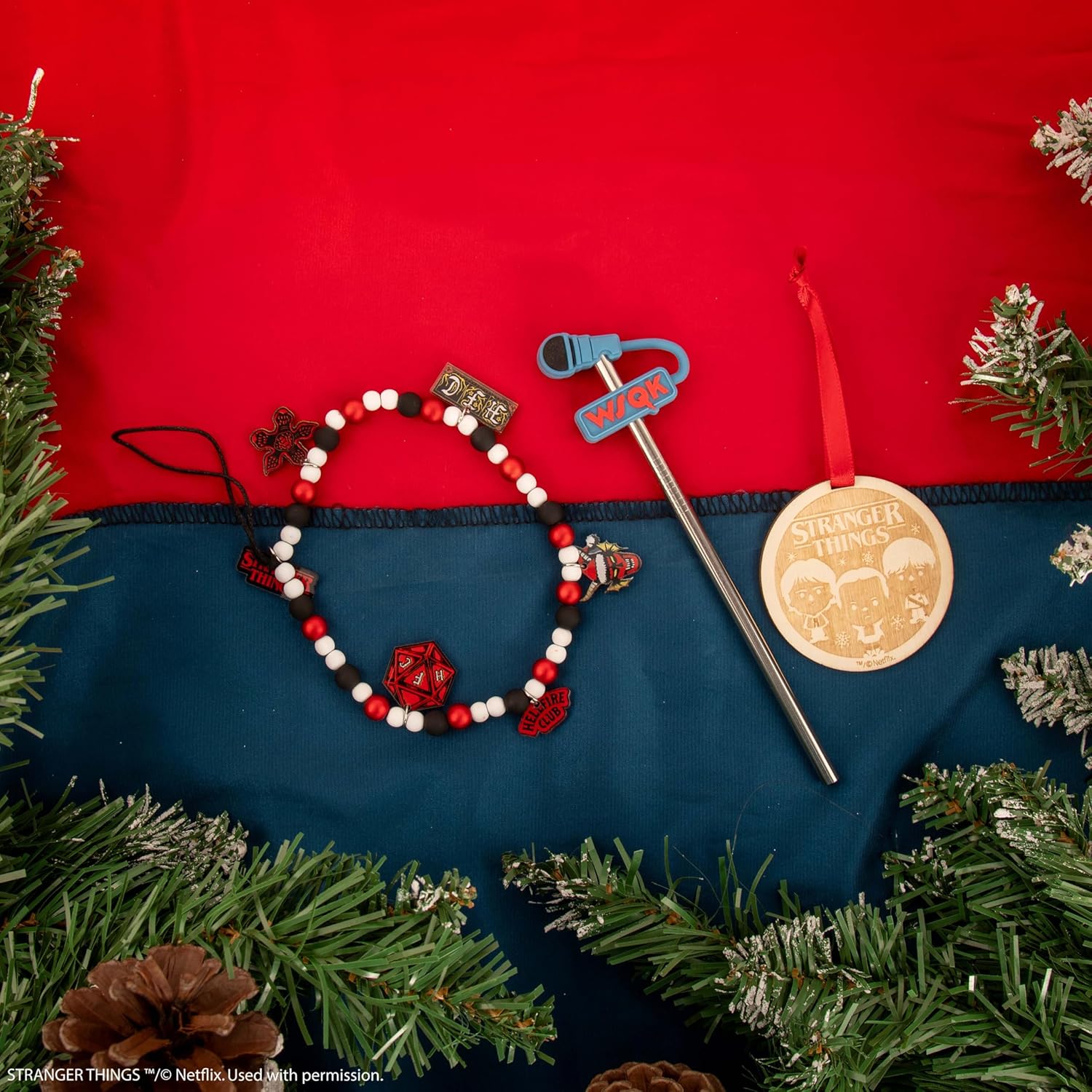 CINEREPLICAS - Deluxe Stranger Things Adventskalender 2025 - Offiziell lizenziert