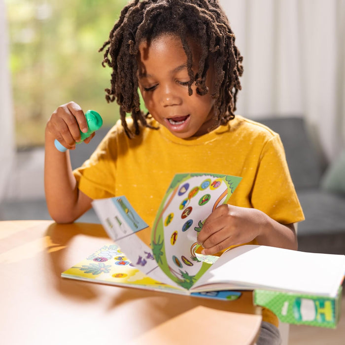 Melissa & Doug - Sticker Wow! Estampador de Pegatinas Infantiles Forma de Dinosaurio: 24 Páginas Actividades y 300 Stickers Infantiles - Manualidades Niños - Regalo Niño 3 Años + - Certificados FSC