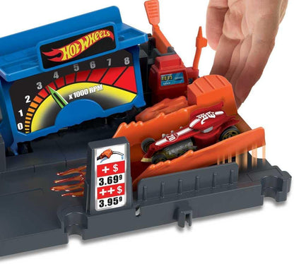 Hot Wheels City Toy Place Favourite Places Petrol Box Including 1 Vehicle for Children from 4 Years