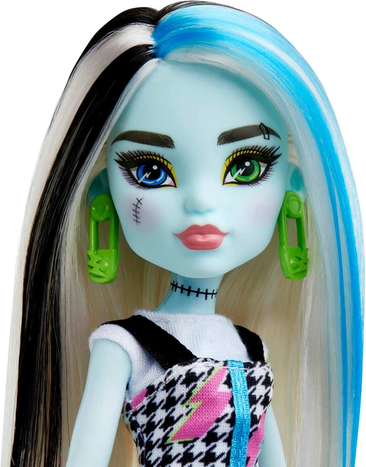Monster High Frankie Doll has more than 10 flexible joints for girls aged 4 and up