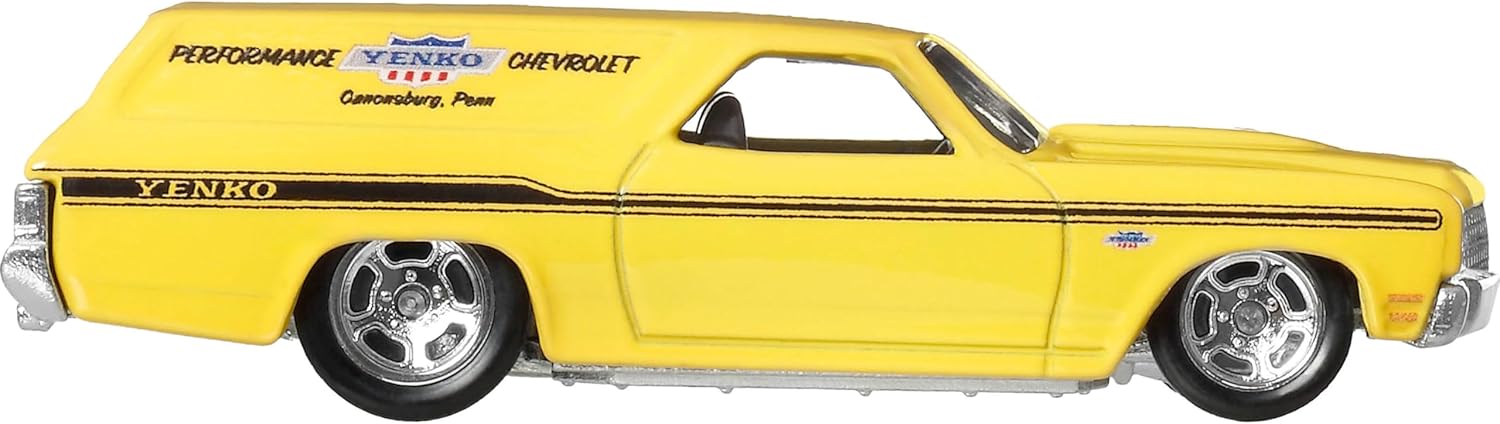 Hot Wheels Premium Car Culture Collectible Toy Car, 1:64 Scale Die-Cast '70 Chevelle SS Wagon, Fast Wagons Vehicle with Real Riders Tires