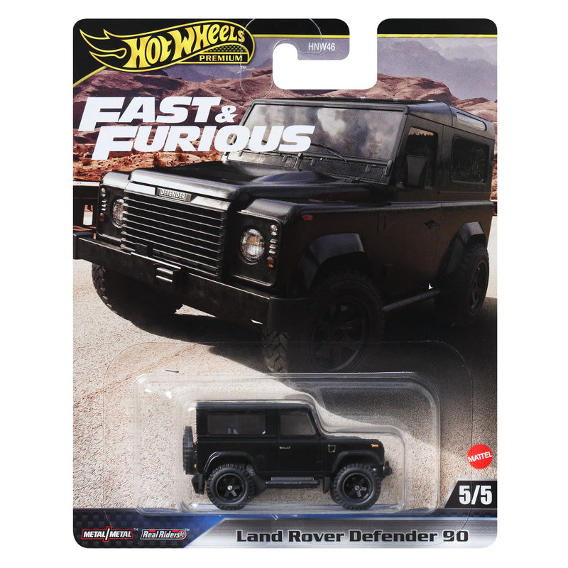 Hot Wheels Premium Car Culture 1:64 Scale Die-Cast Land Rover Defender 90 Off-Road Vehicle with Real Riders Tyres