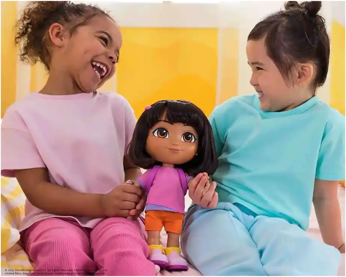 Dora, Dora Doll Sings and Explores with Music, Sound Effects, Bilingual Phrases, Doll Clothes and Accessories, Toys for Girls and Boys from 3 Years