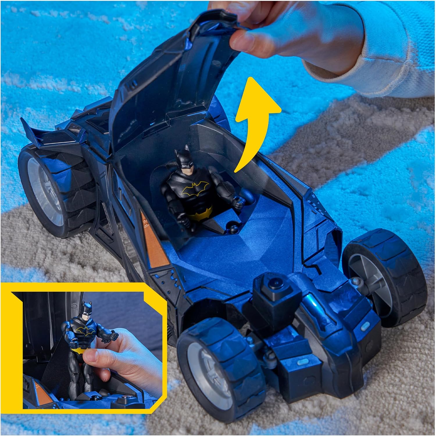 DC Comics, Batman Batmobile Remote Control Car, Easy to Drive, Compatible with Batman Figures, Kids’ Toys for Boys and Girls Aged 4 and Up