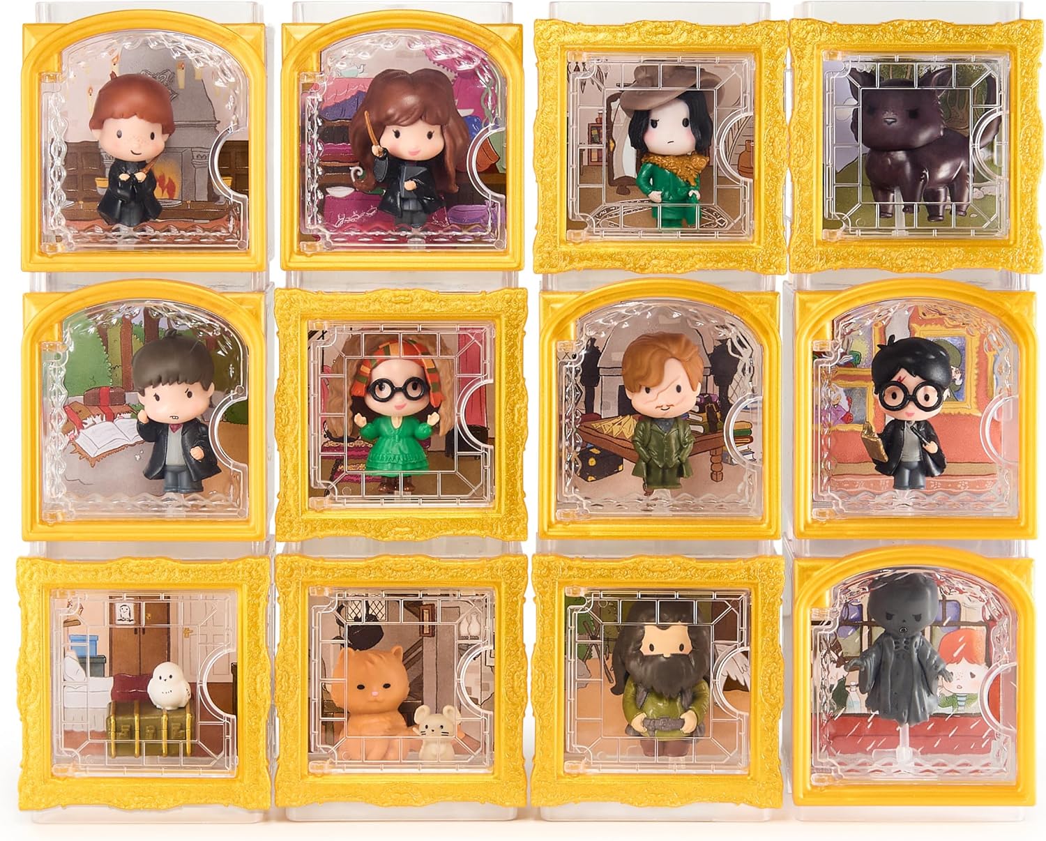 Wizarding World Harry Potter, Micro Magical Moments Year 3 Surprise Box Figure & Display Case (Styles May Vary), 4cm, Kids’ Toys for Ages 6+