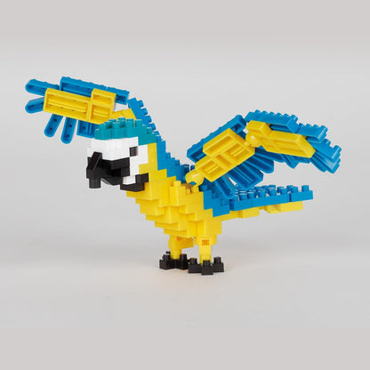 nanoblock - NBC-343 - Blue and Yellow Macaw, Multicolored