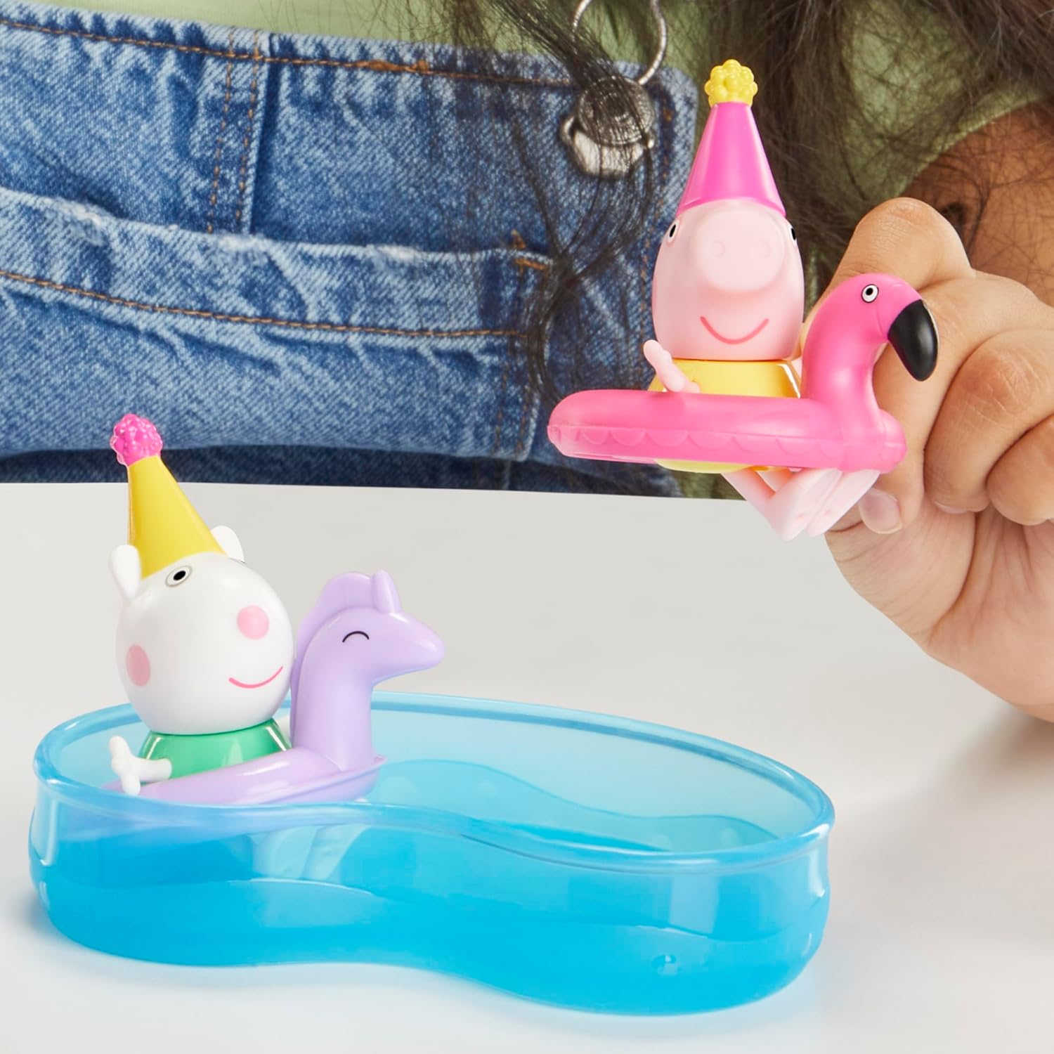 Peppa Pig Peppa's Pool Party Playset with 2 Figures and 4 Accessories, Preschool Toy, Kids Gifts, Ages 3+