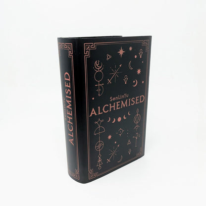 Alchemised English Edition: The global dark fantasy sensation, with sprayed edges
